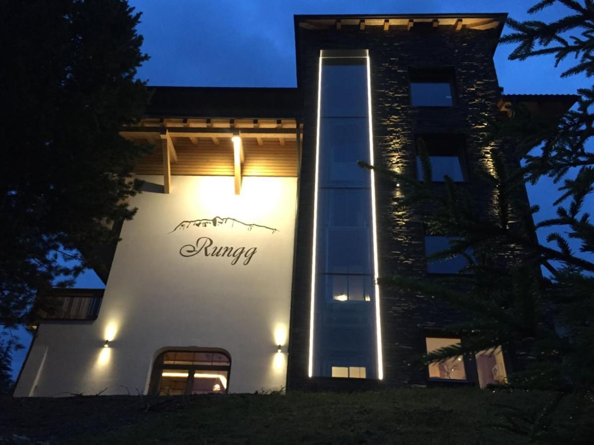 Guesthouse Rungg Badia (South Tyrol) Dış mekan fotoğraf