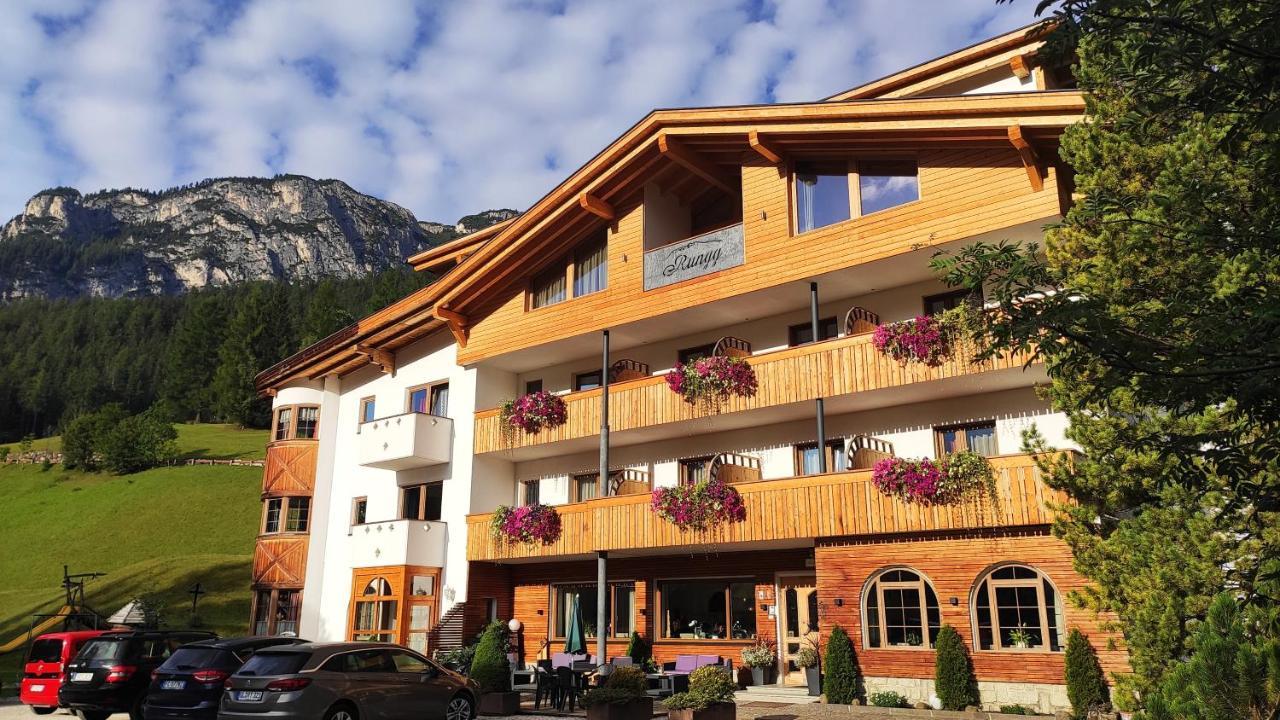 Guesthouse Rungg Badia (South Tyrol) Dış mekan fotoğraf