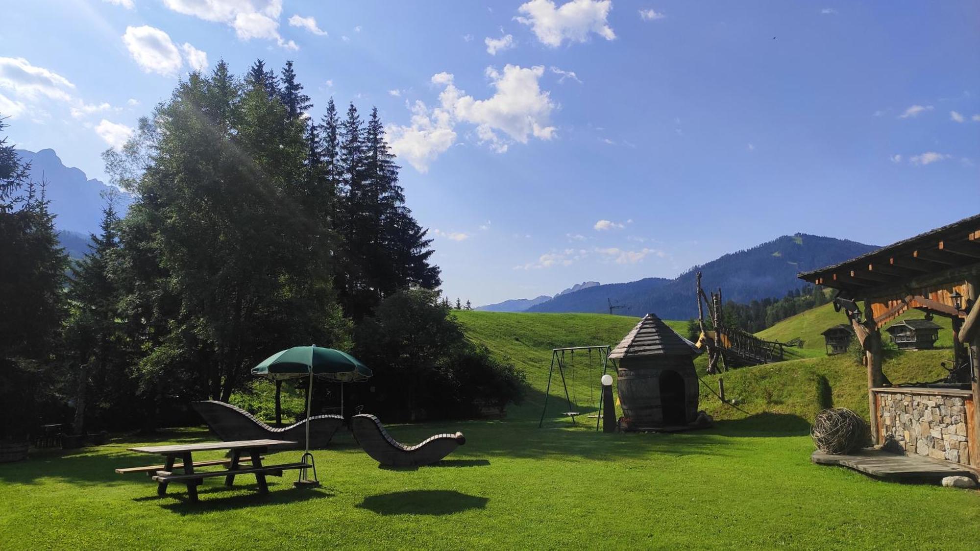 Guesthouse Rungg Badia (South Tyrol) Dış mekan fotoğraf