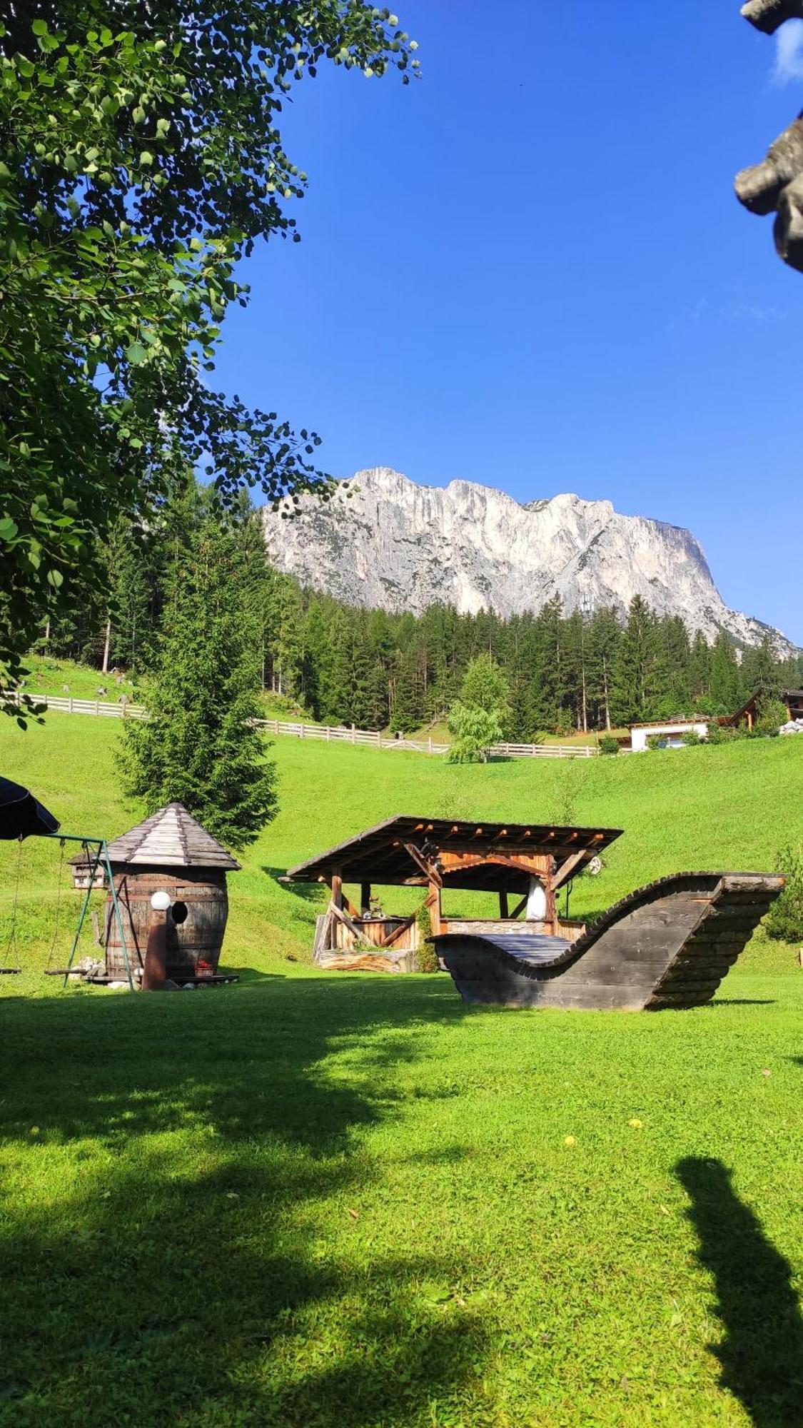 Guesthouse Rungg Badia (South Tyrol) Dış mekan fotoğraf