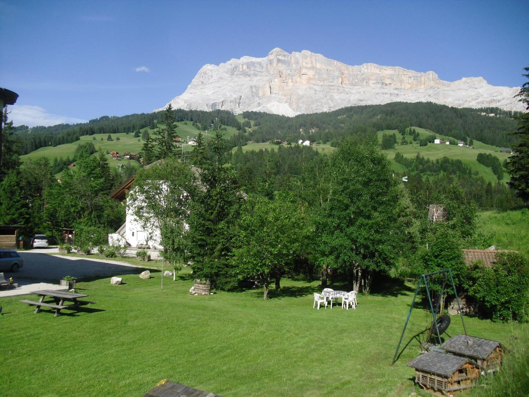 Guesthouse Rungg Badia (South Tyrol) Dış mekan fotoğraf
