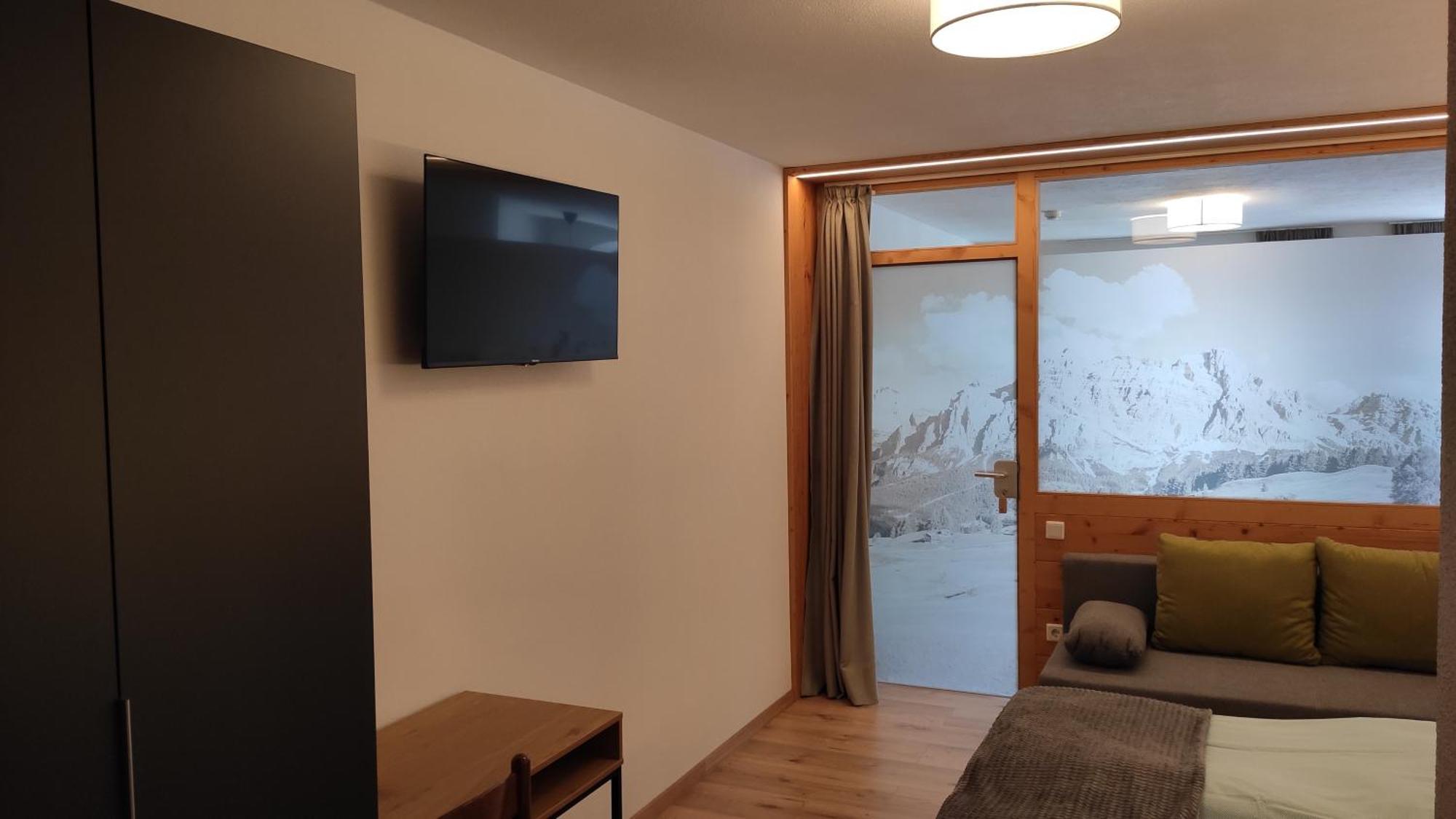 Guesthouse Rungg Badia (South Tyrol) Oda fotoğraf